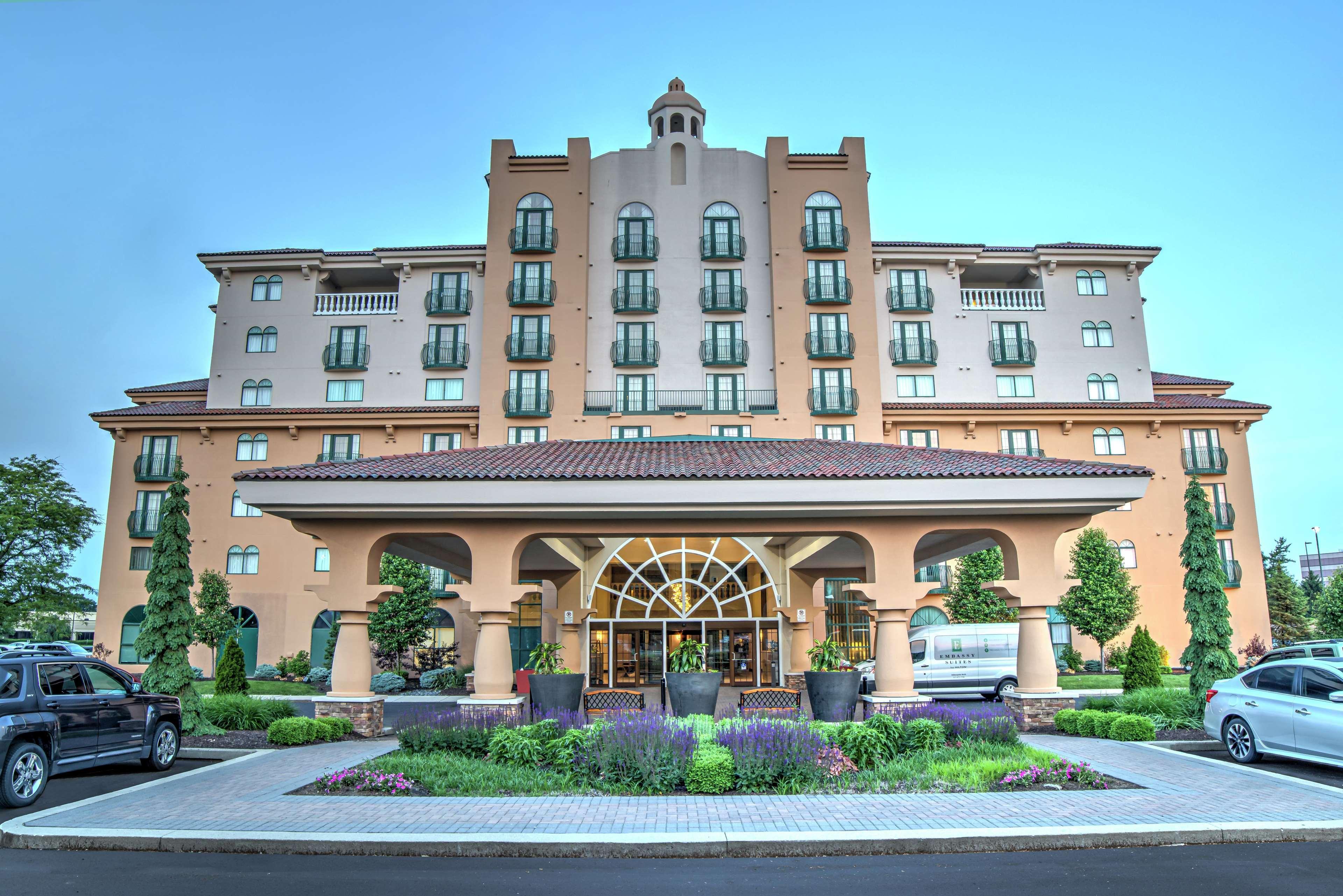 Embassy Suites By Hilton Indianapolis North Exterior photo